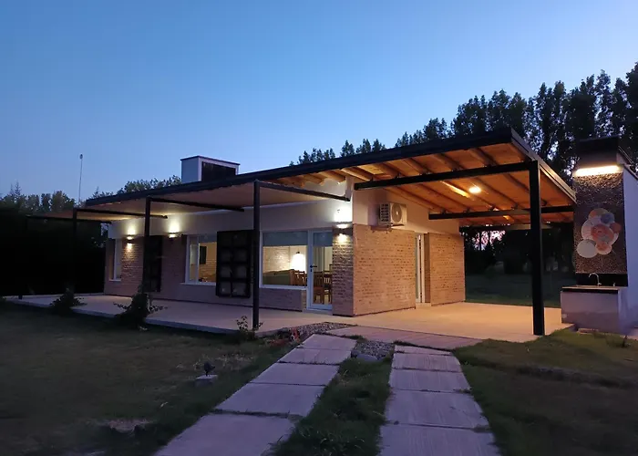 Casa De Campo Benegas Con Cochera Y Parrilla